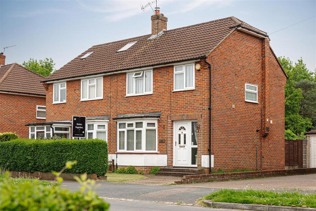 Orpin Road, Merstham, Redhill 3 bed house for sale £525,000