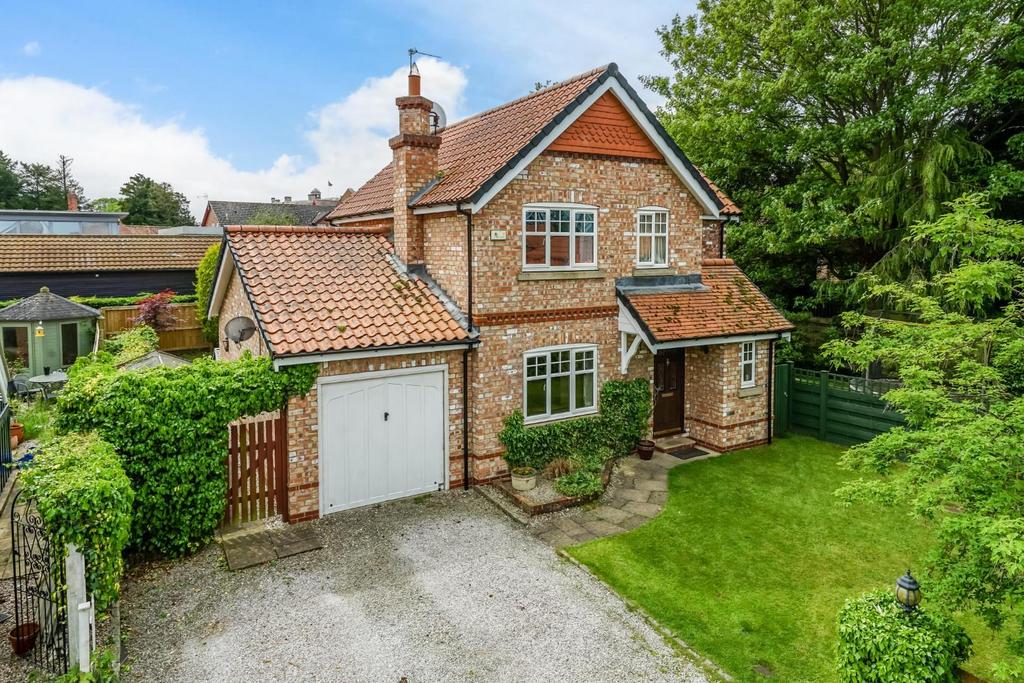 Carrs Meadow, Escrick, York 4 bed detached house for sale £525,000