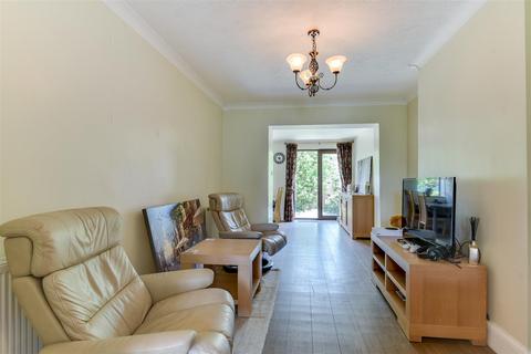 78 Shandon Road, Worthing, BN14 9DX