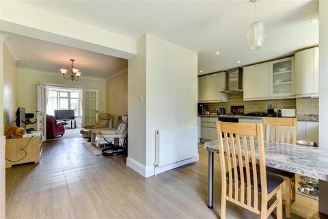 78 Shandon Road, Worthing, BN14 9DX