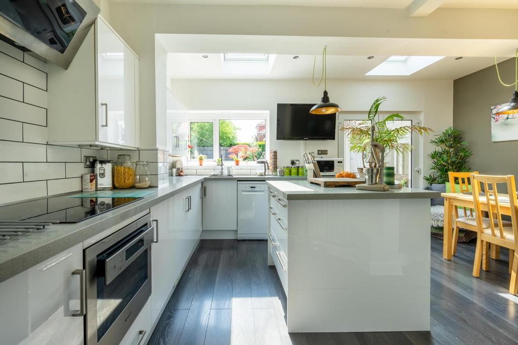 Broadway, Fulford, York 3 bed semidetached house for sale £375,000