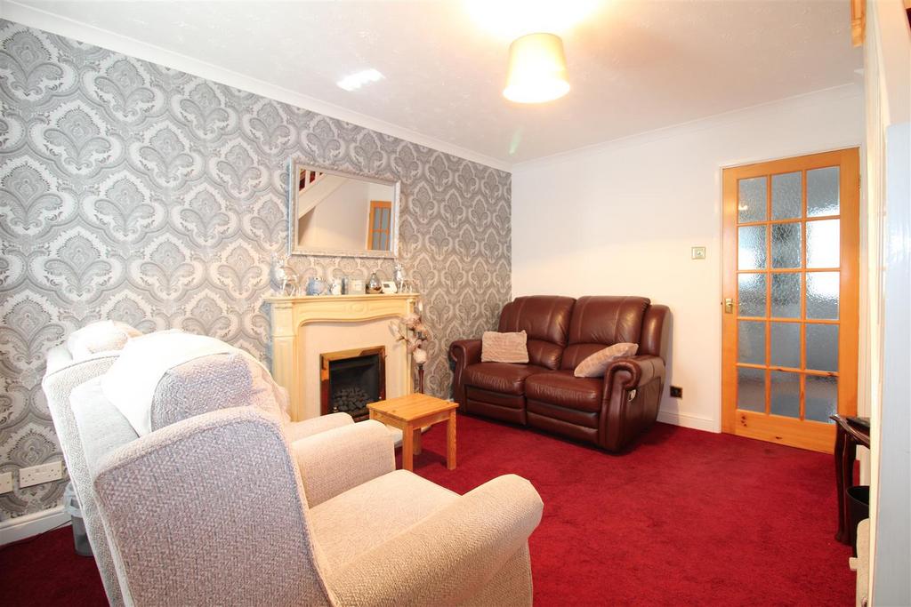 New Town, Brierley Hill 2 bed semidetached house for sale £170,000