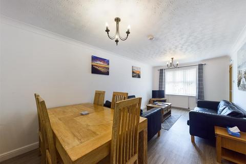 20 Orchard Close, Bridlington, YO16 6FN