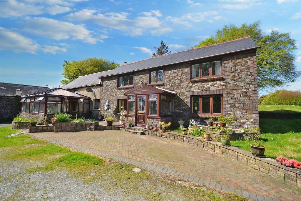 Blaenycoed, Carmarthen 5 bed property with land - £500,000