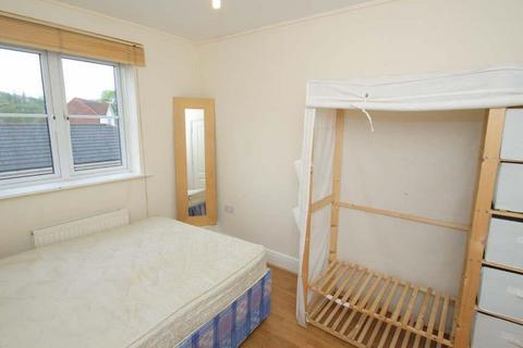 19 Cherry Court, Headingley, Leeds, LS6 2WB