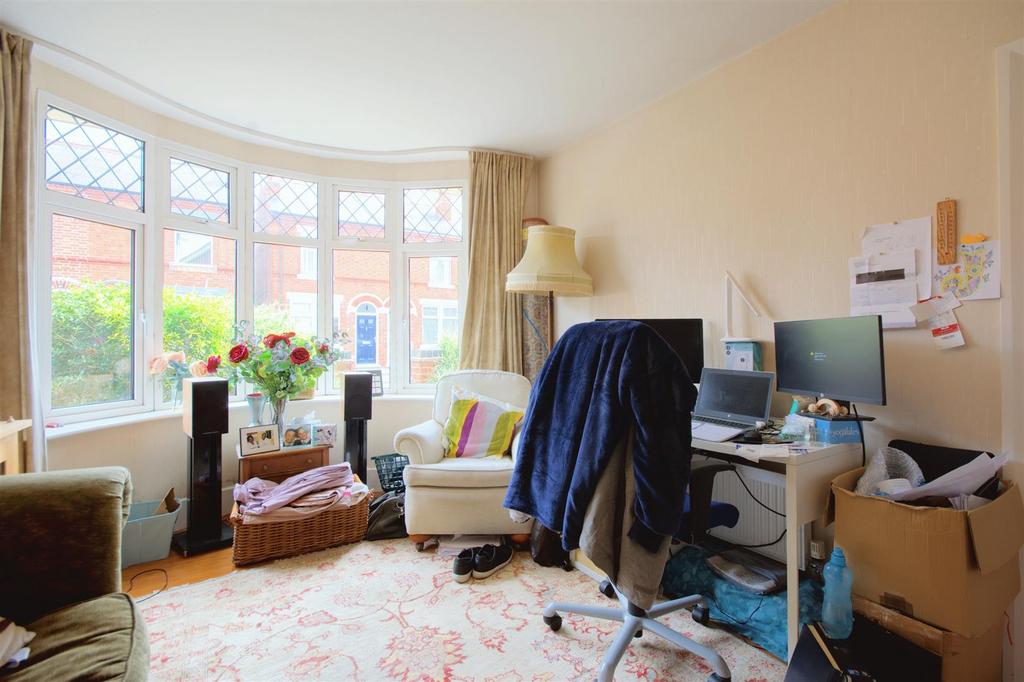 Sitting/Play Room