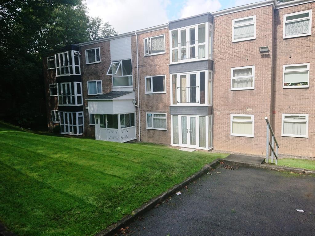 Mayfield Court, Mayfield Road, Salford 2 bed flat £750 pcm (£173 pw)