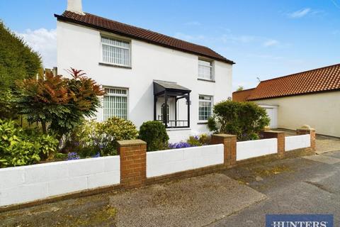 3 bedroom detached house for sale, St. Michaels Walk, Bempton, Bridlington