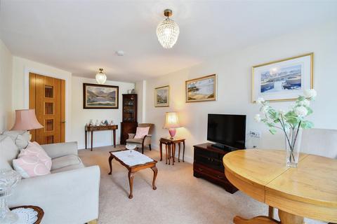 1 bedroom apartment for sale, Horizons, Churchfield Road, Poole. BH15 2FR
