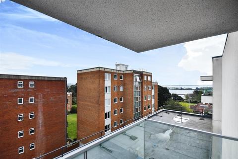 1 bedroom apartment for sale - Horizons, Churchfield Road, Poole. BH15 2FR