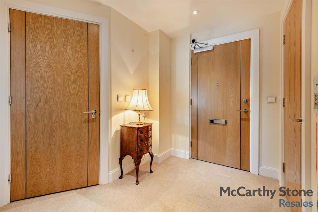 8655489-interior10-800.jpg