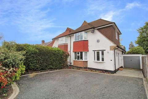 7 Portway, Epsom, KT17 1SU