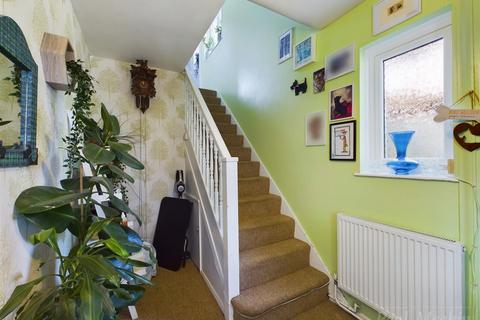 68 Arnhem Drive, New Addington, Croydon, CR0 0EB