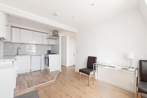 2 bedroom apartment to rent, Westgate Terrace, Chelsea, SW10