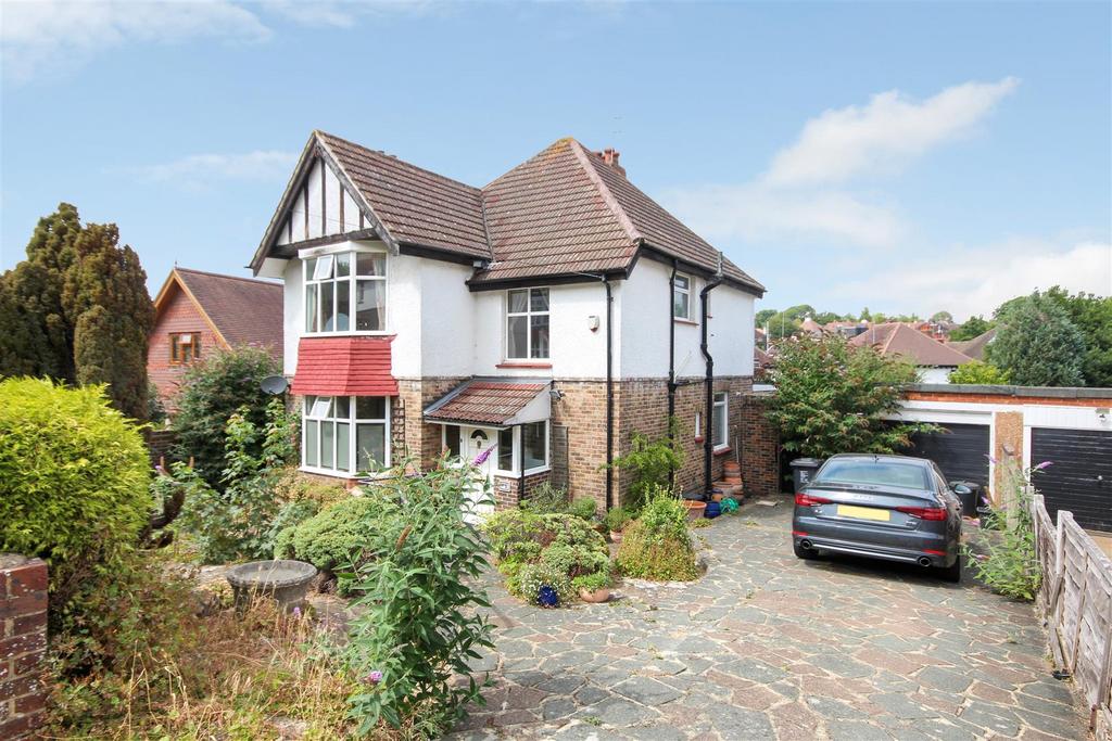 Graham Avenue, Brighton 3 bed detached house £2,250 pcm (£519 pw)