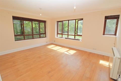 84 Dalgin Place, Campbell Park, Milton Keynes, MK9 4AG
