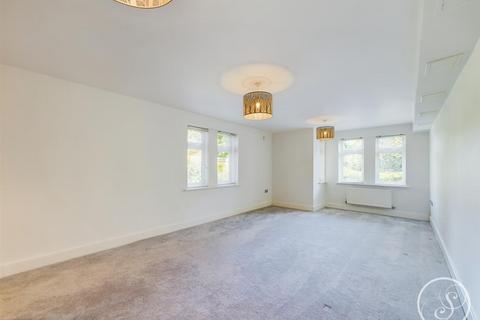 2 bedroom flat to rent, Wood Moor Court, Sandmoor Avenue