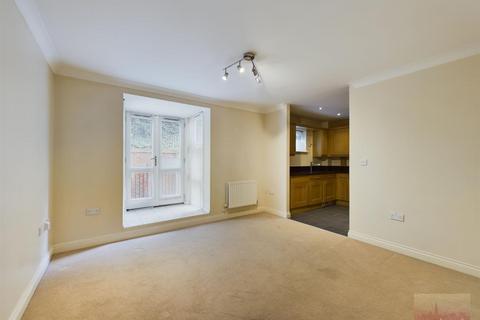 1 bedroom apartment for sale, Blake House, Cottage Close, Harrow
