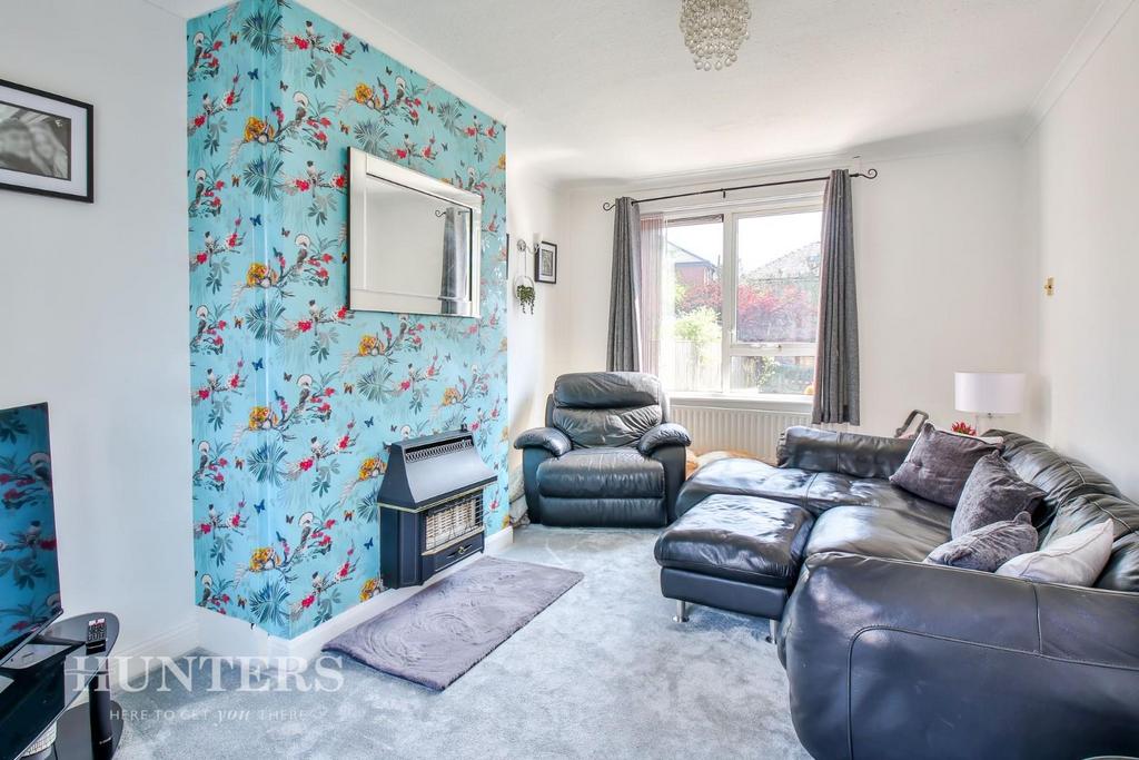 Birch Road, Wardle, OL12 9QJ 3 bed semidetached house £160,000