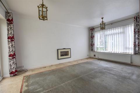 154 Cooden Drive, Bexhill-on-sea, TN39 3AW