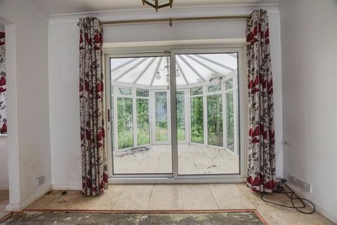 154 Cooden Drive, Bexhill-on-sea, TN39 3AW