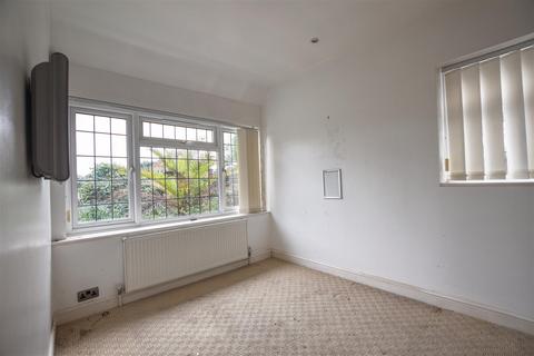 154 Cooden Drive, Bexhill-on-sea, TN39 3AW