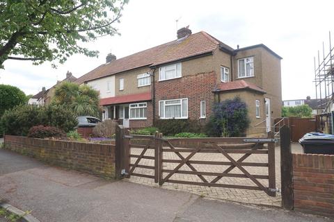 10 Wilson Road, Chessington, KT9 2HE