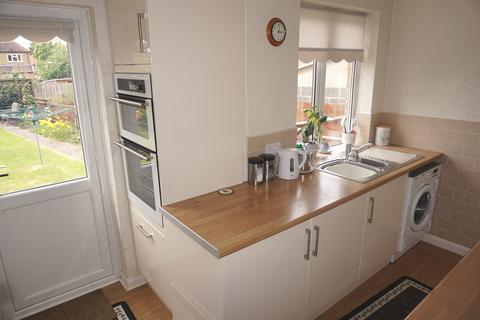 10 Wilson Road, Chessington, KT9 2HE