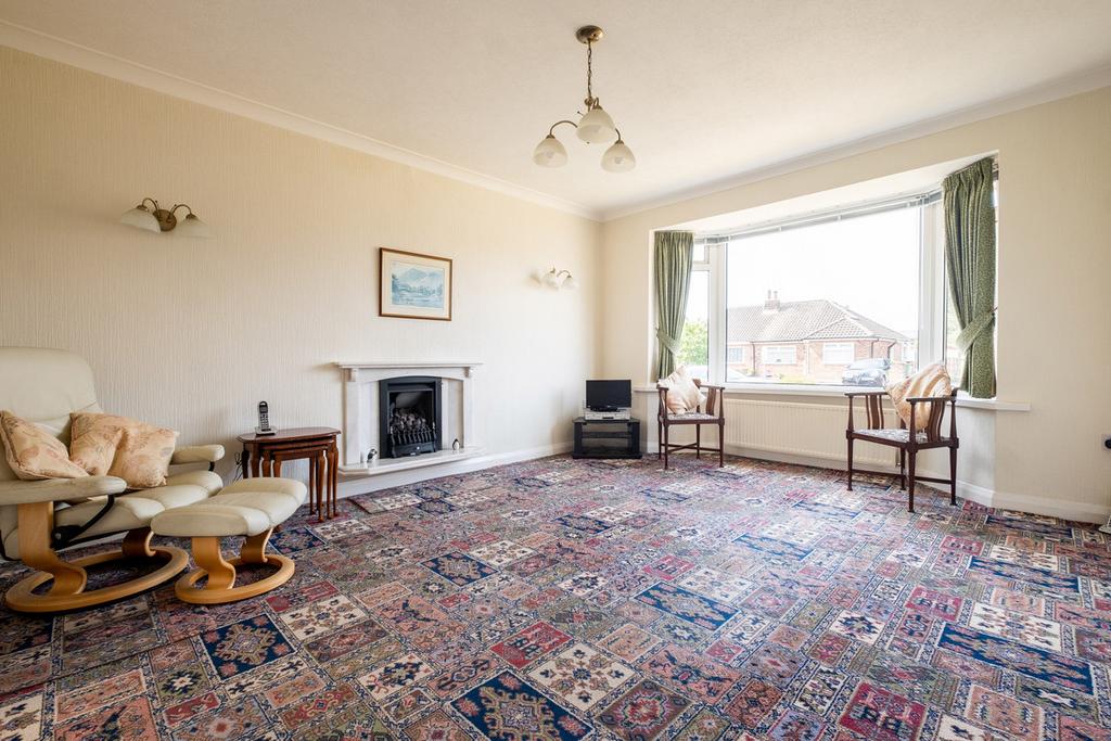 Hesketh Road, Lytham St. Annes, FY8 2 bed detached bungalow for sale