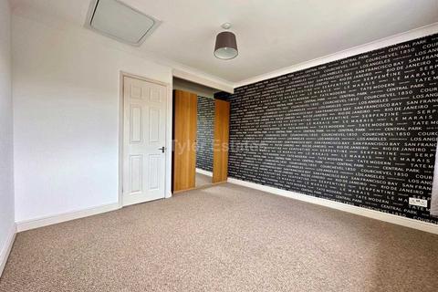 39 Sweet Briar Drive, Laindon, Basildon, SS15 4HA