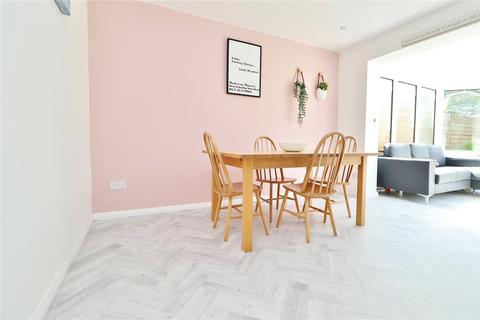 43 Burnbake Road, Verwood, BH31 6ER