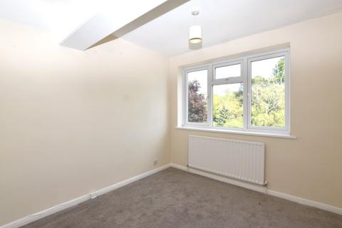 3a Bishopsmead Parade, East Horsley, Leatherhead, KT24 6RT