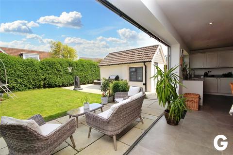 51 Fairlie, Ringwood, BH24 1TR