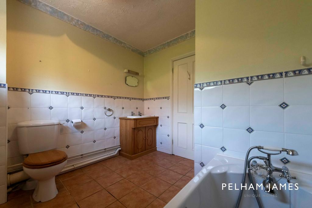 Bathroom, 25 Back Lane, South Luffenham