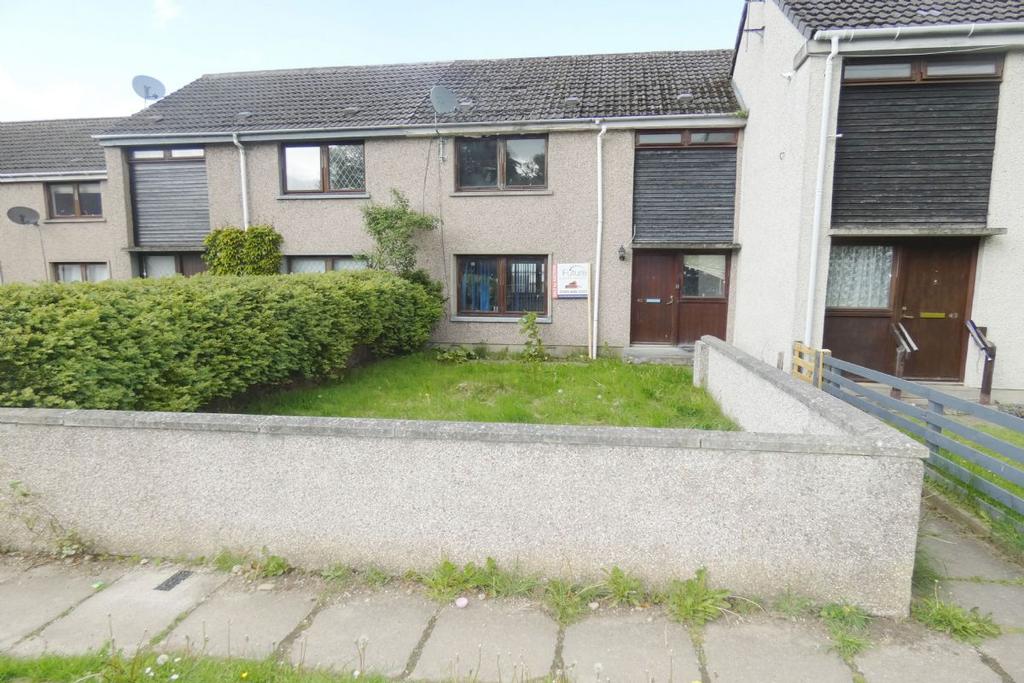 Kirkside, Alness, Highlands IV17 2 bed detached house £60,000
