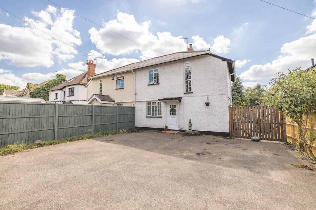Windsor Road, Maidenhead SL6 3 bed semidetached house for sale £545,000