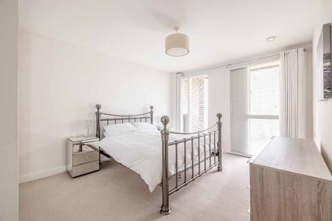 2 bedroom apartment for sale, Cliveden Gages, Taplow SL6