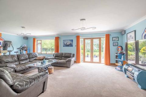 Willow Cottage Cherry Tree Lane, Iver, SL0 0EE