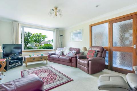 8 Angus Crescent, Crieff, PH7 4LF