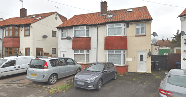 Studio to let in Enfield