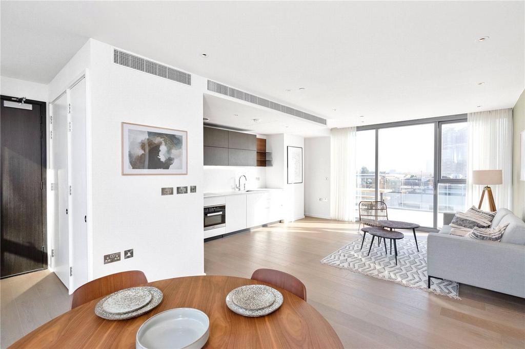 Kitchen/ Dining Area