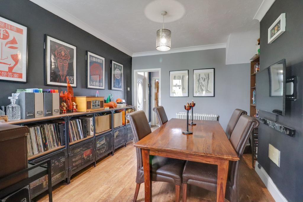 Weston Grove Road, Woolston 3 bed semidetached house for sale £230,000