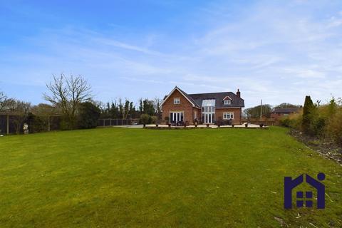 4 bedroom detached house for sale, Southport Road, Eccleston, PR7 6ES