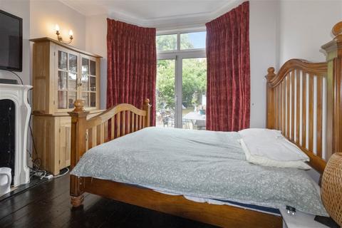 5 bedroom semi-detached house for sale, Whitehall Road, Harrow