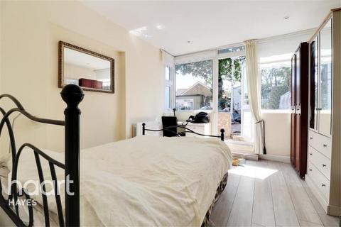 1 bedroom flat to rent, Swakeleys Road, Ickenham, UB10