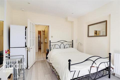 1 bedroom flat to rent, Swakeleys Road, Ickenham, UB10