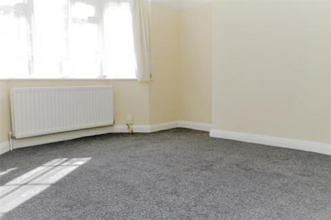 2 bedroom flat to rent, Kenton Lane, Kenton, HA3 7LF