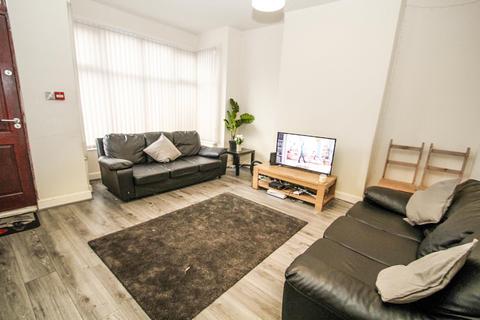 5 bedroom terraced house to rent - Newport Mount