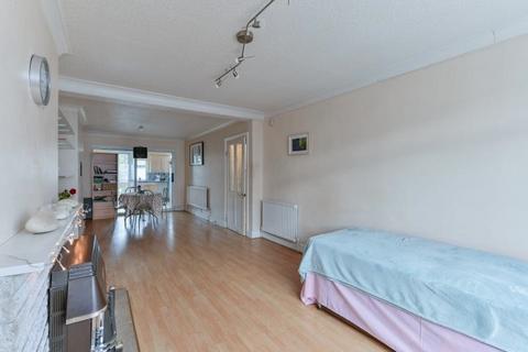 4 bedroom semi-detached house for sale - 93 Sherwood Park Road, Mitcham, Surrey, CR4 1NG