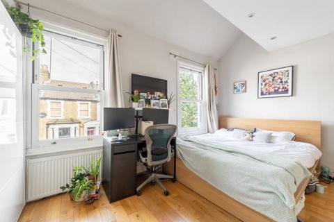 88 Burnthwaite Road, London, SW6 5BG